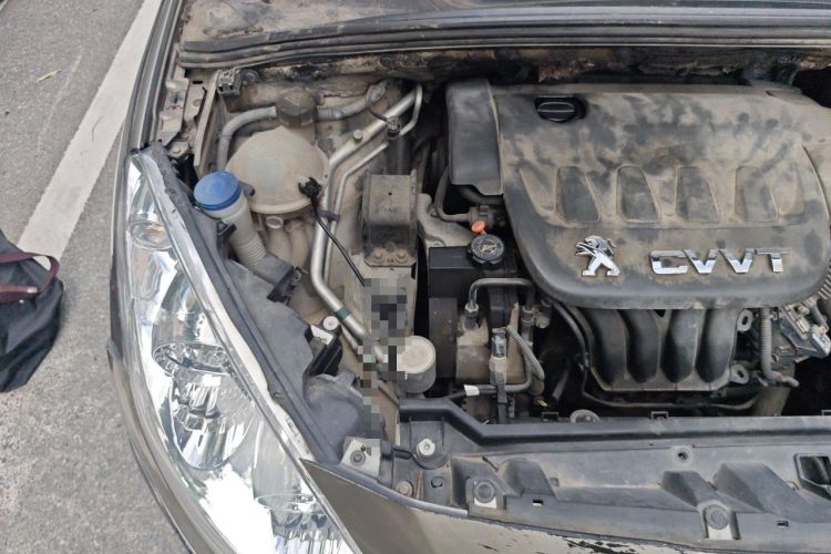 Used Peugeot 408 2013 2.0L Manual Comfort Edition Engine Bay Right