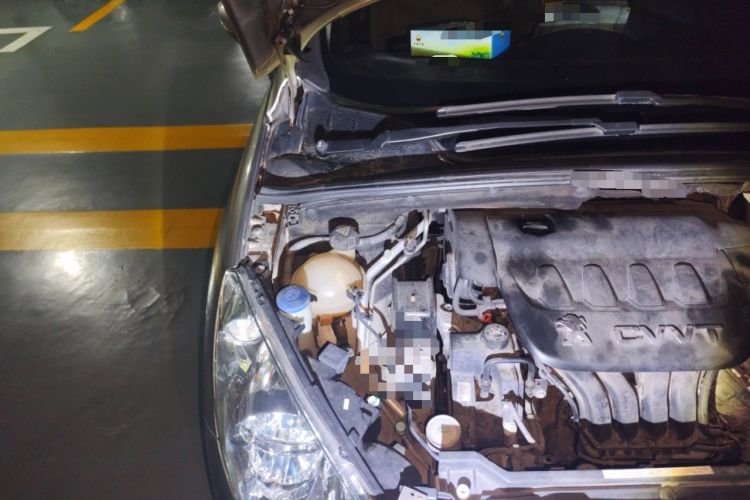 Used Peugeot 408 2013 2.0L Automatic Comfort Edition Engine Bay Right