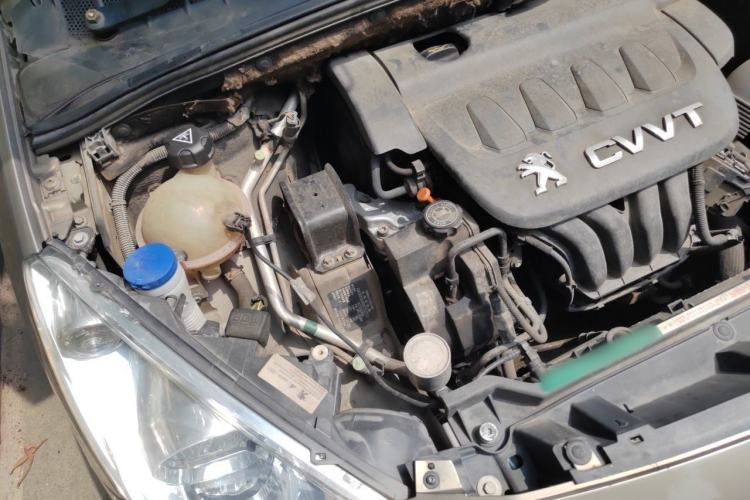 Used Peugeot 408 2013 2.0L Automatic Comfort Edition Engine Bay Right