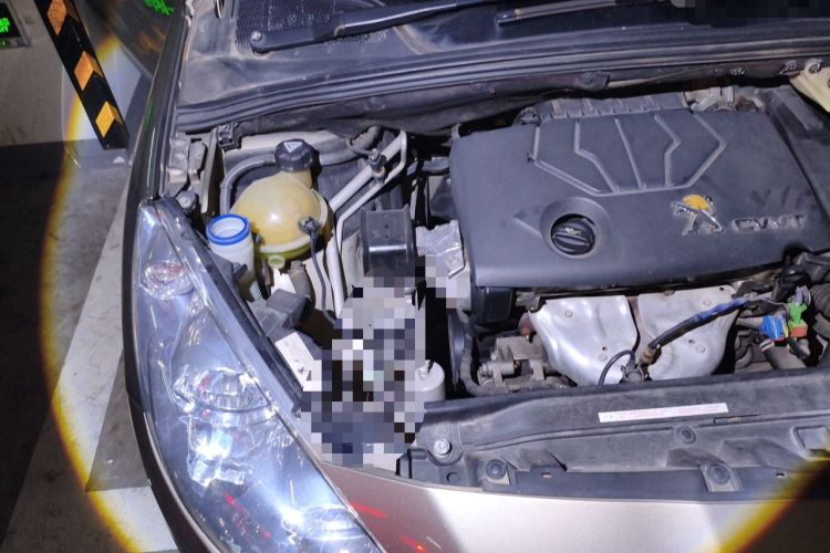Used Peugeot 408 2013 1.6L Manual Comfort Edition Engine Bay Right