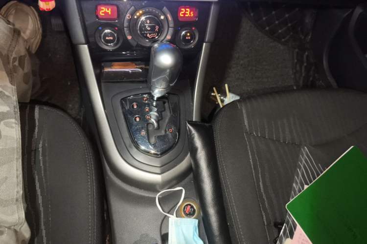 Used Peugeot 408 2013 2.0L Automatic Luxury Edition Gear Lever
