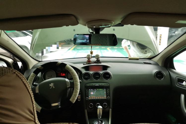 Used Peugeot 408 2013 2.0L Automatic Comfort Edition Headliner