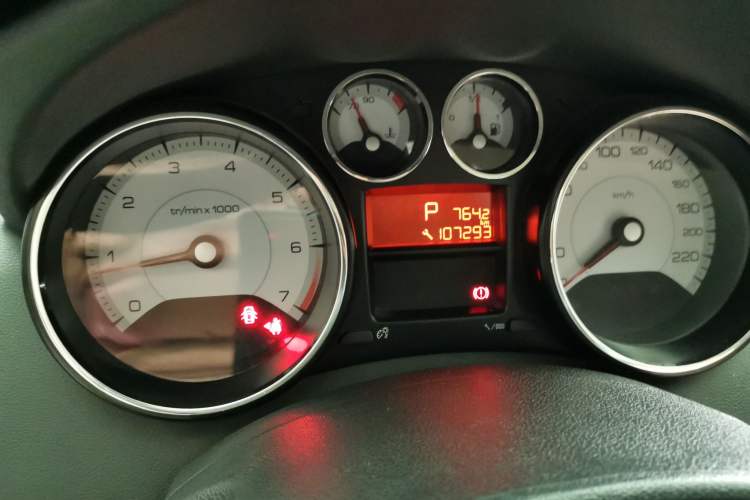 Used Peugeot 408 2013 2.0L Automatic Comfort Edition Instrument Cluster