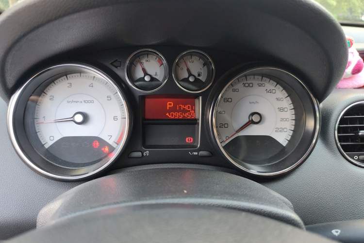 Used Peugeot 408 2013 1.6L Automatic Comfort Edition Instrument Cluster