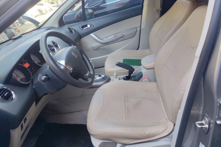 Used Peugeot 408 2013 2.0L Automatic Comfort Edition Left Front Seat