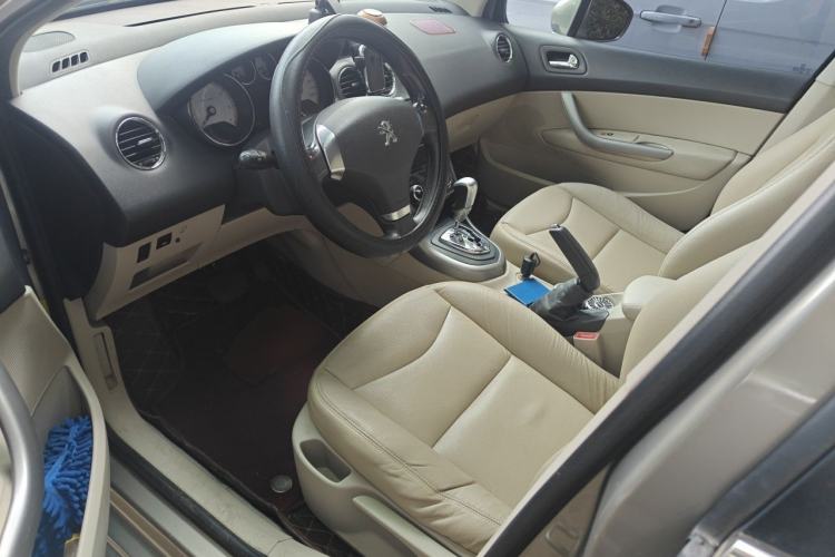 Used Peugeot 408 2013 2.0L Automatic Comfort Edition Left Front Seat