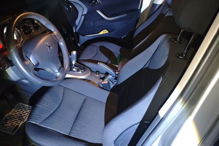 Used Peugeot 408 2013 2.0L Automatic Luxury Edition Left Front Seat