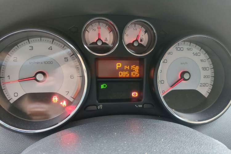 Used Peugeot 408 2013 2.0L Automatic Comfort Edition Odometer Close Up