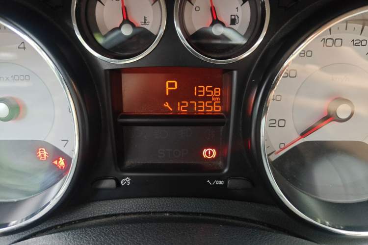 Used Peugeot 408 2013 2.0L Automatic Comfort Edition Odometer Close Up