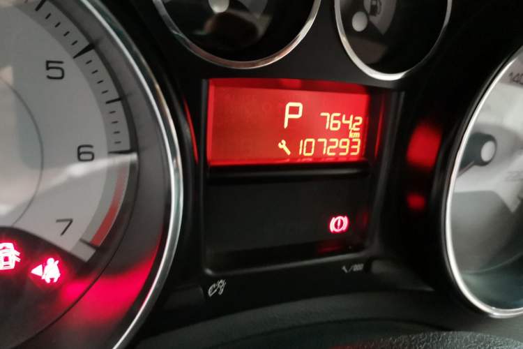 Used Peugeot 408 2013 2.0L Automatic Comfort Edition Odometer Close Up