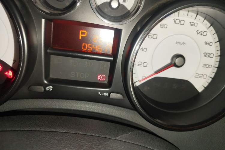 Used Peugeot 408 2013 2.0L Automatic Comfort Edition Odometer Close Up