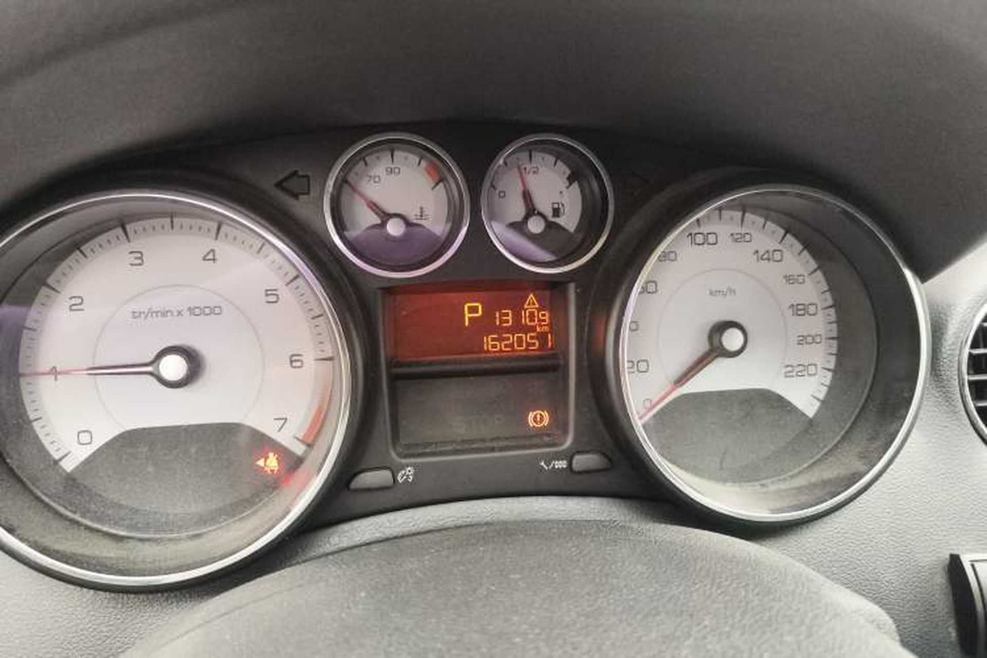 Used Peugeot 408 2013 2.0L Automatic Comfort Edition Odometer Close Up