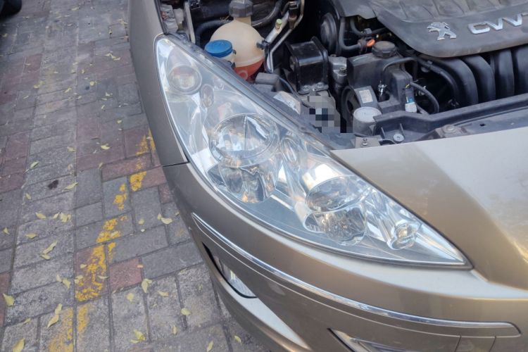 Used Peugeot 408 2013 2.0L Automatic Comfort Edition Right Front Headlight