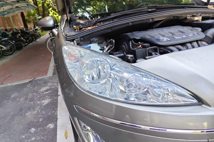 Used Peugeot 408 2013 2.0L Automatic Comfort Edition Right Front Headlight