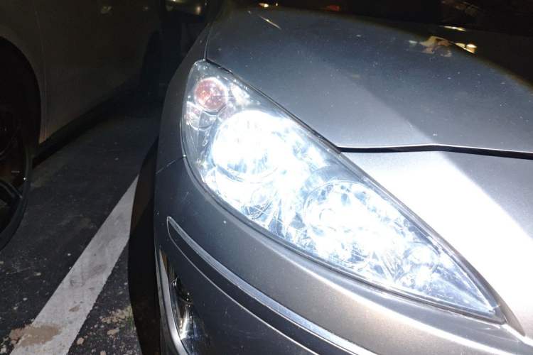 Used Peugeot 408 2013 2.0L Automatic Luxury Edition Right Front Headlight