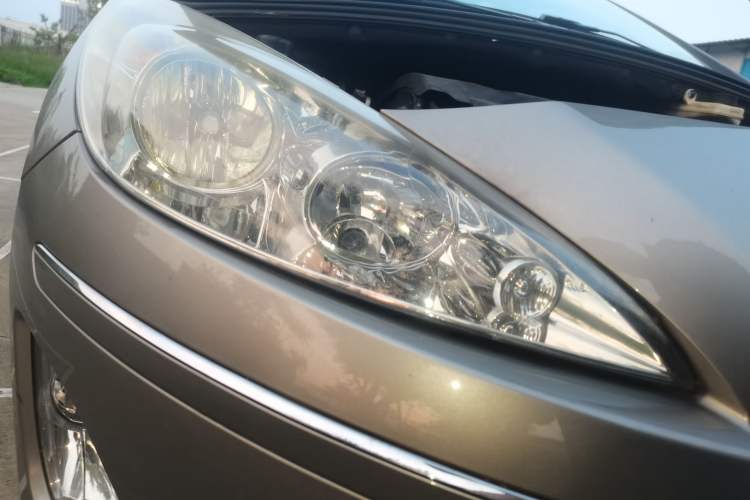 Used Peugeot 408 2013 2.0L Automatic Comfort Edition Right Front Headlight