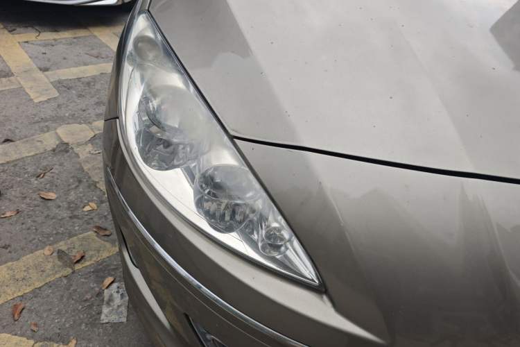 Used Peugeot 408 2013 2.0L Automatic Comfort Edition Right Front Headlight