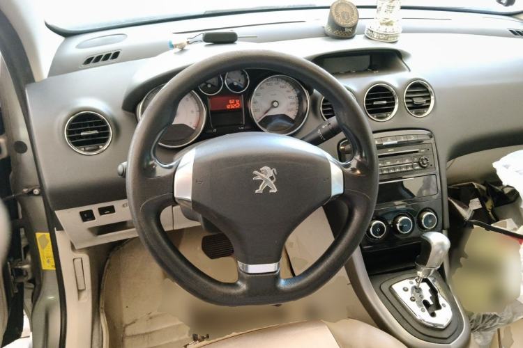 Used Peugeot 408 2013 2.0L Automatic Comfort Edition Steering Wheel