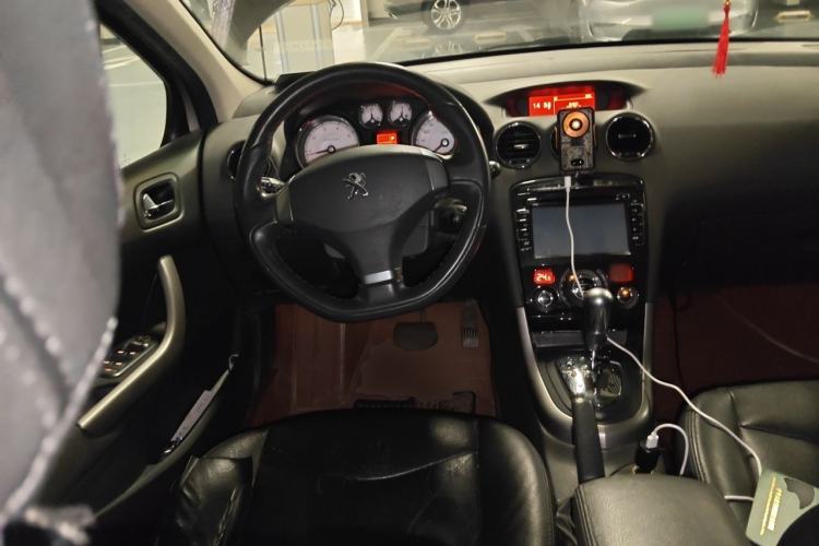 Used Peugeot 408 2013 2.0L Automatic Luxury Edition Steering Wheel