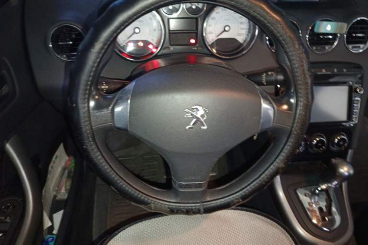 Used Peugeot 408 2013 2.0L Automatic Comfort Edition Steering Wheel