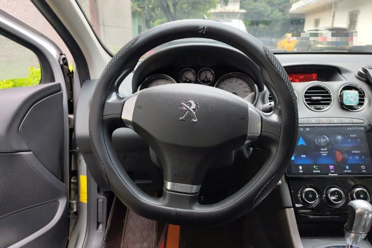 Used Peugeot 408 2013 2.0L Automatic Comfort Edition Steering Wheel