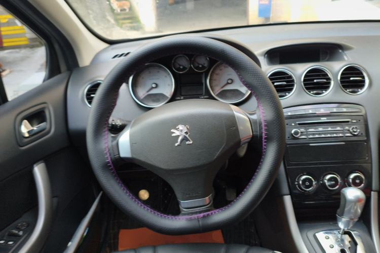 Used Peugeot 408 2013 2.0L Automatic Comfort Edition Steering Wheel