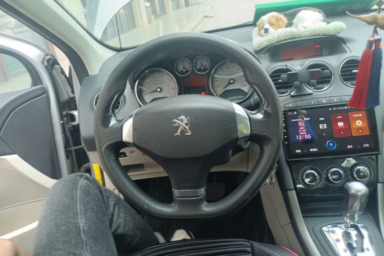 Used Peugeot 408 2013 2.0L Automatic Comfort Edition Steering Wheel