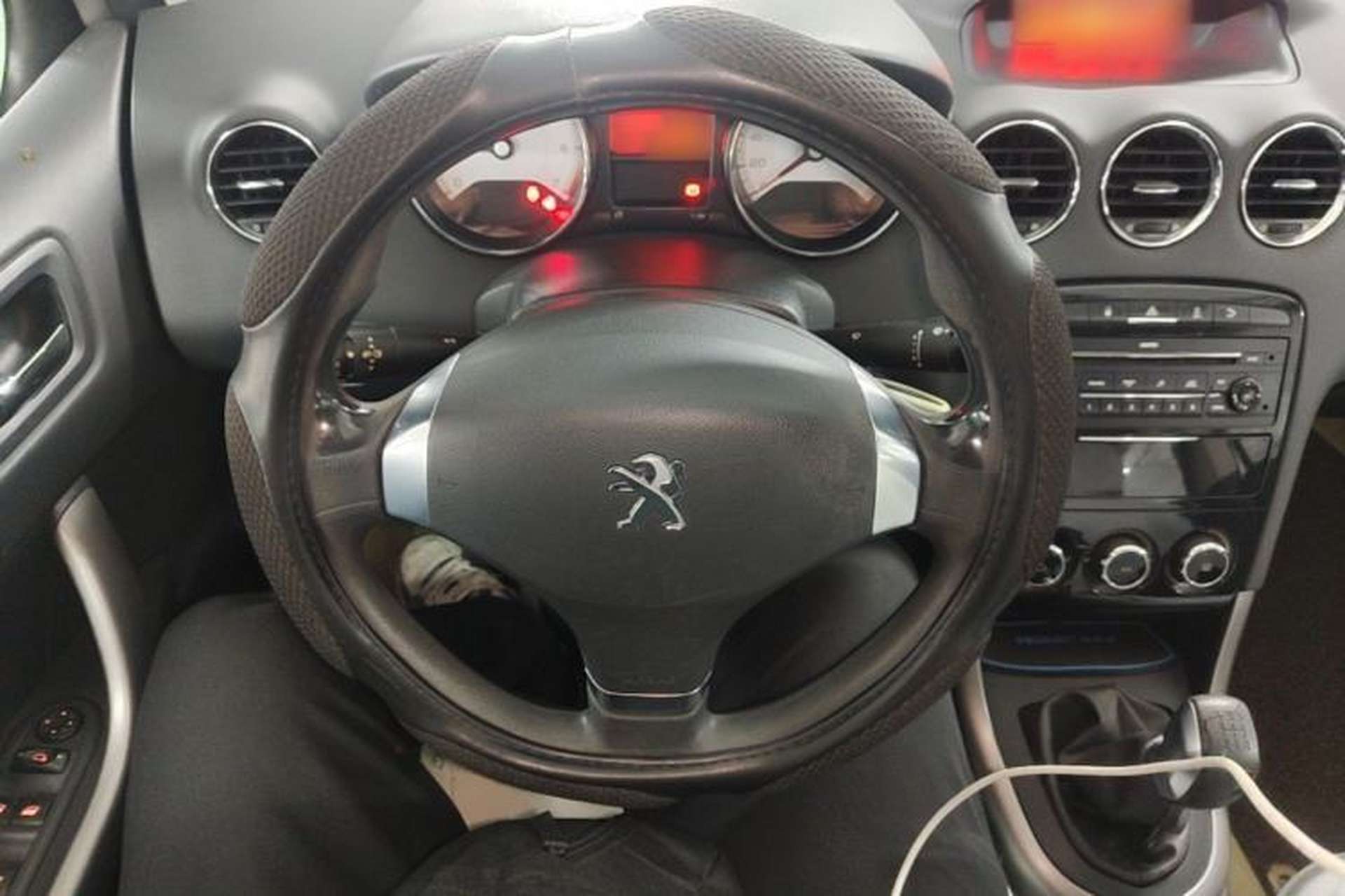 Used Peugeot 408 2013 2.0L Manual Comfort Edition Steering Wheel