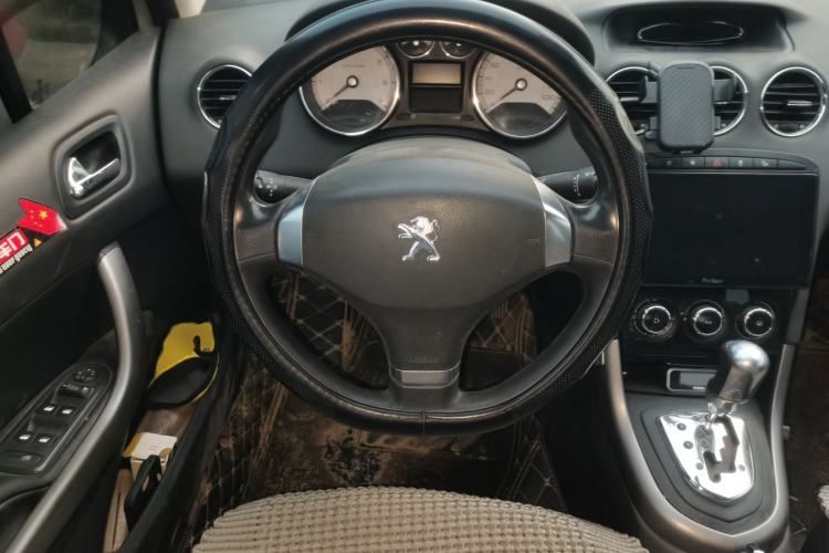 Used Peugeot 408 2013 2.0L Automatic Comfort Edition Steering Wheel