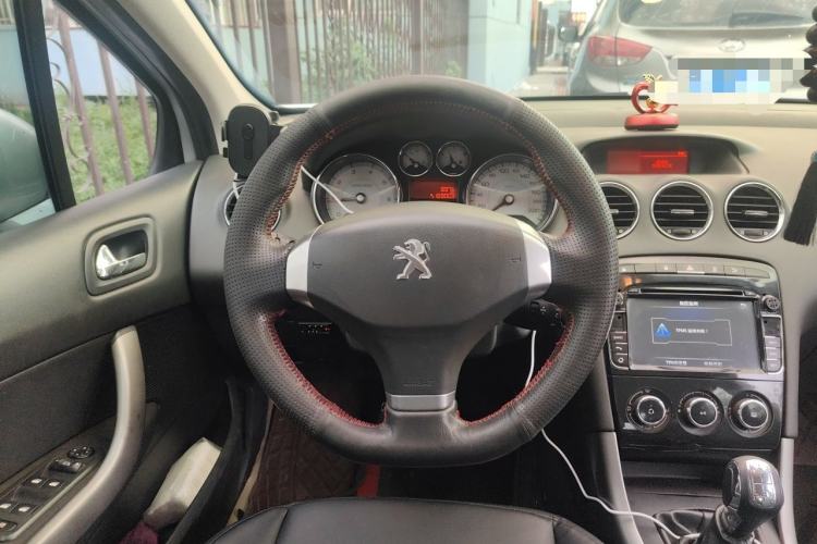 Used Peugeot 408 2013 1.6L Manual Comfort Edition CNG Steering Wheel