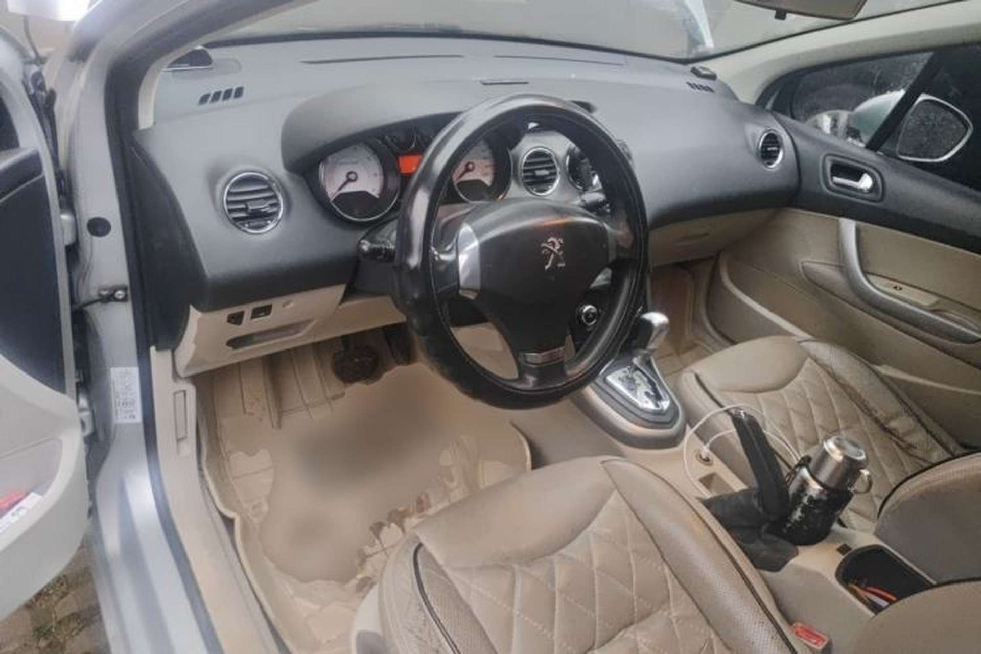 Used Peugeot 408 2013 1.6L Automatic Comfort Edition Steering Wheel