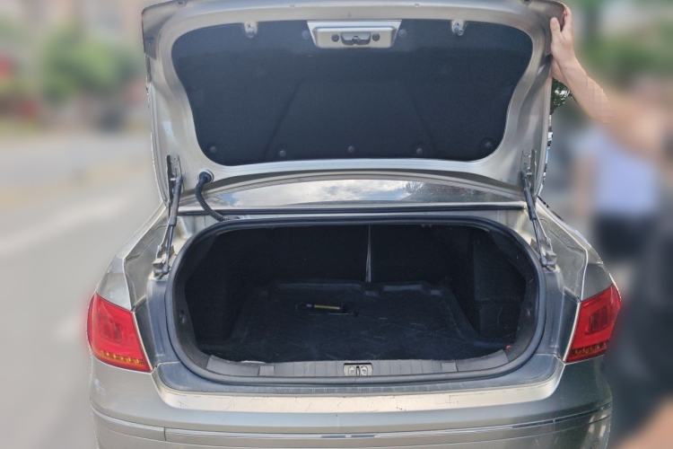 Used Peugeot 408 2013 2.0L Manual Comfort Edition Trunk
