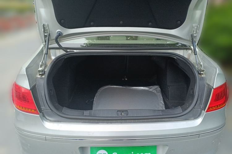 Used Peugeot 408 2013 1.6L Automatic Comfort Edition Trunk