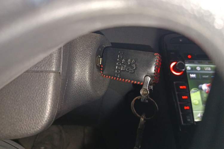 Used Peugeot 408 2013 2.0L Automatic Comfort Edition Vehicle Key