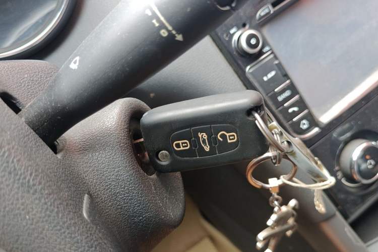 Used Peugeot 408 2013 1.6L Manual Comfort Edition Vehicle Key