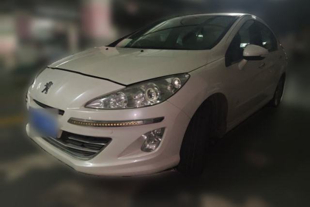 Ojetý Peugeot 408 2013 2.0L Automatic Comfort Edition