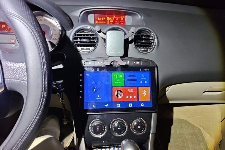 Used Peugeot 408 2013 2.0L Automatic Comfort Edition Audio And AC Panel