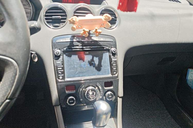 Used Peugeot 408 2013 2.0L Automatic Luxury Edition Audio And AC Panel