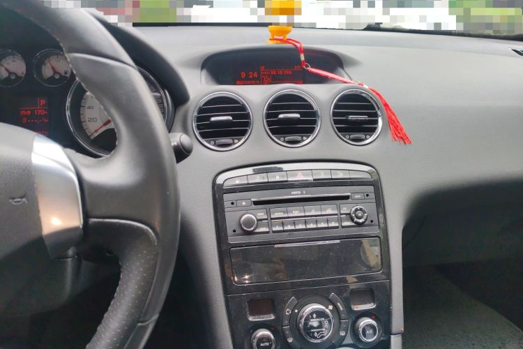 Used Peugeot 408 2013 2.0L Automatic Luxury Edition Audio And AC Panel