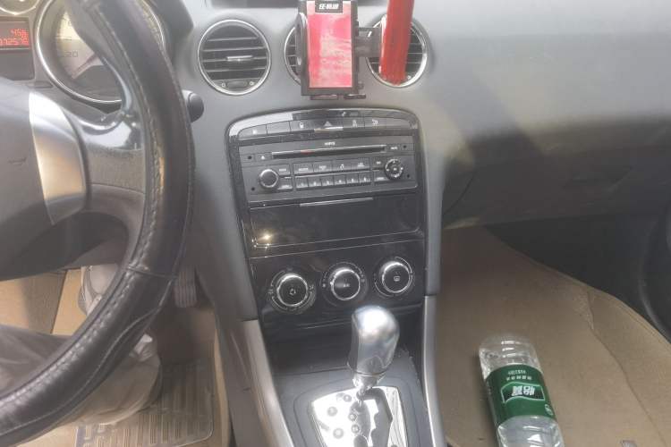 Used Peugeot 408 2013 2.0L Automatic Comfort Edition Audio And AC Panel