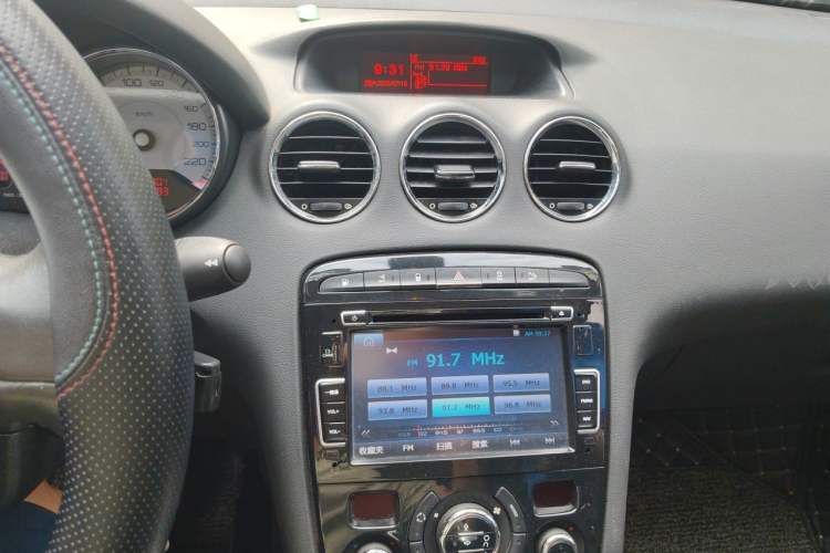 Used Peugeot 408 2013 2.0L Automatic Luxury Edition Audio And AC Panel
