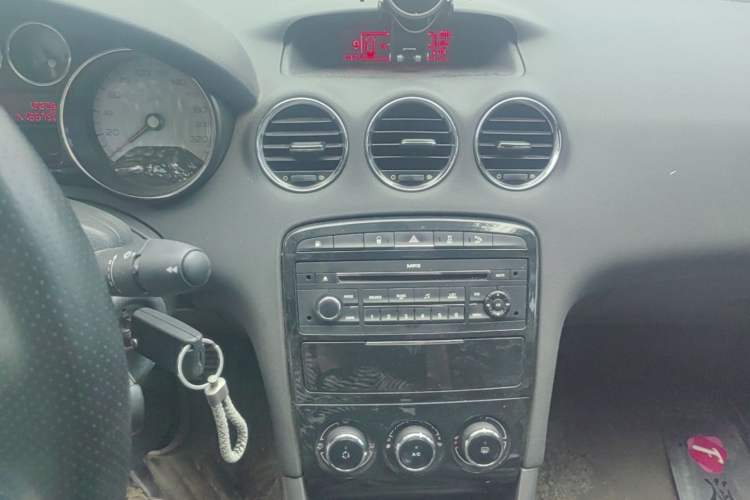Used Peugeot 408 2013 2.0L Manual Comfort Edition Audio And AC Panel