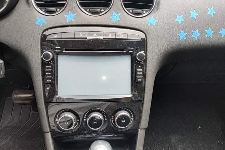 Used Peugeot 408 2013 1.6L Automatic Comfort Edition Audio And AC Panel