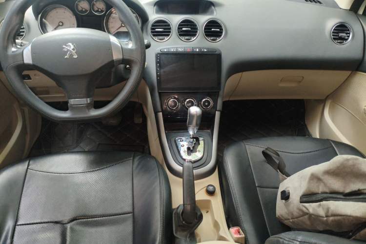 Used Peugeot 408 2013 2.0L Automatic Comfort Edition Audio And AC Panel