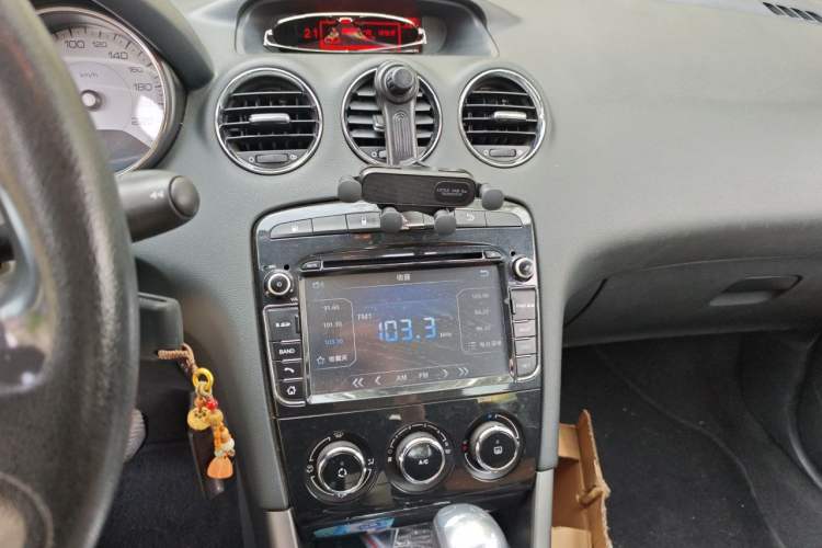 Used Peugeot 408 2013 2.0L Automatic Comfort Edition Audio And AC Panel