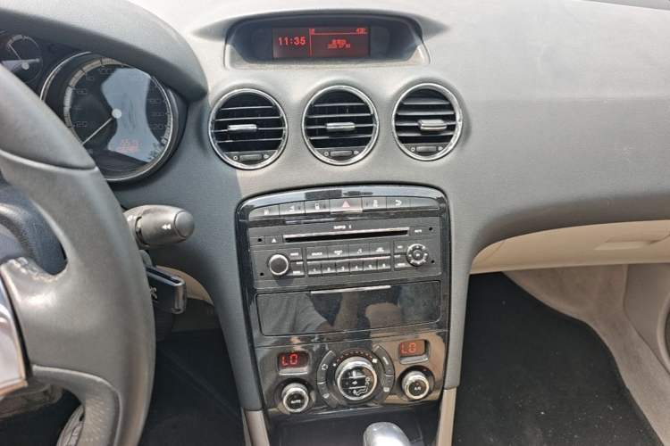 Used Peugeot 408 2013 2.0L Automatic Luxury Edition Audio And AC Panel