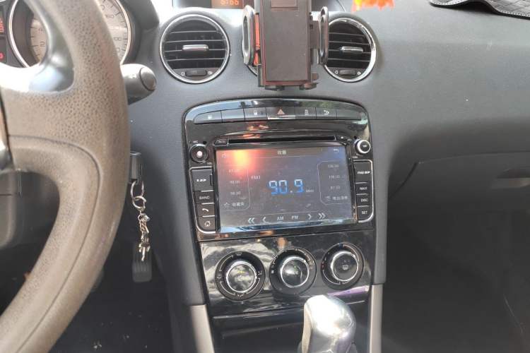 Used Peugeot 408 2013 2.0L Automatic Comfort Edition Audio And AC Panel