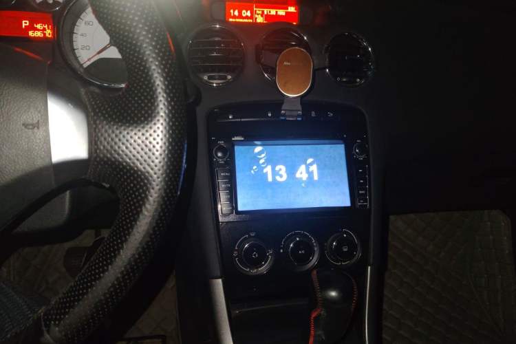 Used Peugeot 408 2013 2.0L Automatic Comfort Edition Audio And AC Panel