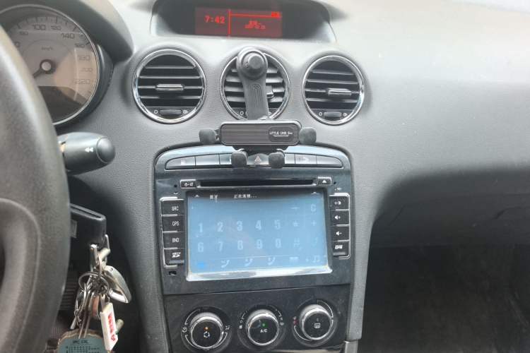 Used Peugeot 408 2013 1.6L Manual Comfort Edition Audio And AC Panel