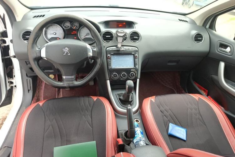 Used Peugeot 408 2013 1.6L Manual Comfort Edition Center Console